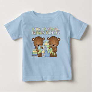Bebé Bears con una camiseta de manga corta