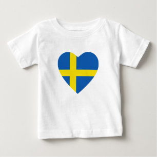 Bebé Camiseta cardíaca con bandera de Suecia