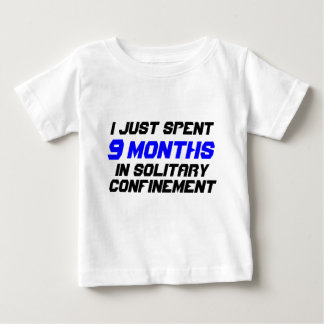 Bebé Camiseta de "confinamiento solitario"