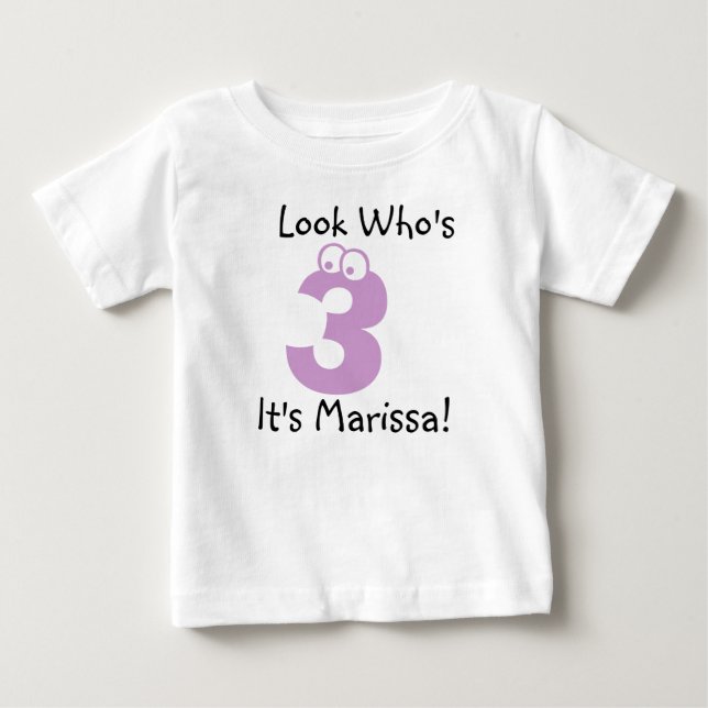 Bebé Camiseta de cumpleaños personalizable Look Who's 3 (Anverso)