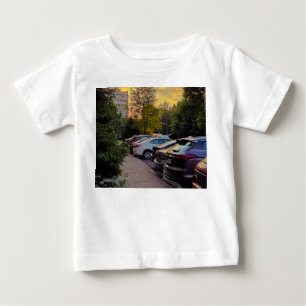Bebé Camiseta de escena urbana de la hora dorada – Pers