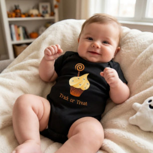 Bebé Camiseta de Halloween con Cupcake Naranja y Texto