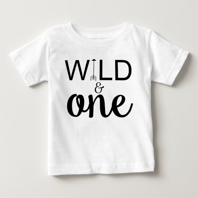 Bebé Camiseta de raglan de cumpleaños salvaje y una fle (Anverso)