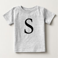 Camiseta inicial negra monogramada de la letra S