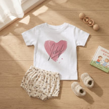 Camiseta rosa de corazón para niños