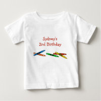 Crayons Cumpleaños de la camiseta de la niña