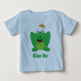 Bebé Cute Frog dice "Bésame" una camiseta de cuento de 