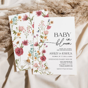 Bebé en la invitación floral a la sangre