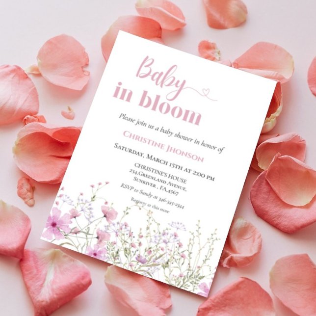 Bebé en una flor silvestre invitación a la ducha (Subido por el creador)