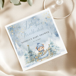 Bebé está frío fuera de la servilleta de papel de