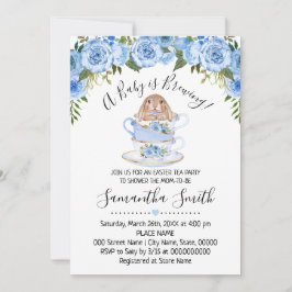 Bebé está preparando Tea de Pascua Invitación Azul