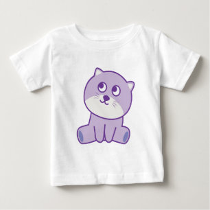 Bebé gato mirando al cielo de la camiseta