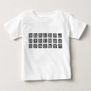 Bebé La camiseta alfabética de un niño
