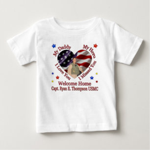 Bebé La camiseta personalizada de Amanda en casa