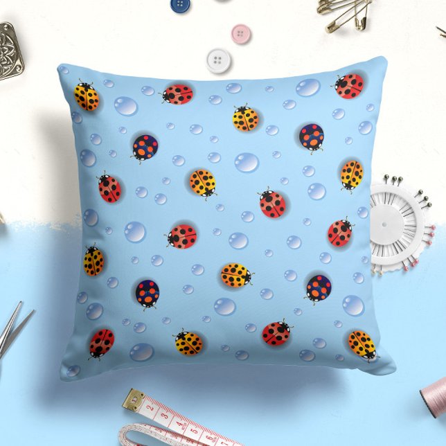 Bebé lindo Blue Ladybug Insect | Cojín decorativo  (Subido por el creador)