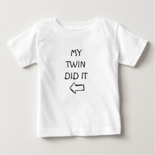 BEBÉ **MI CAMISETA** LO HIZO LA CAMISETA DE NIÑOS