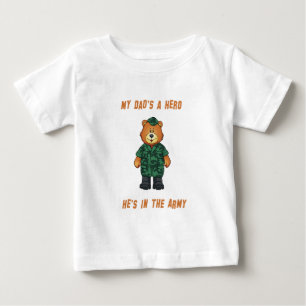 Bebé Mi papá es una camiseta de un niño héroe