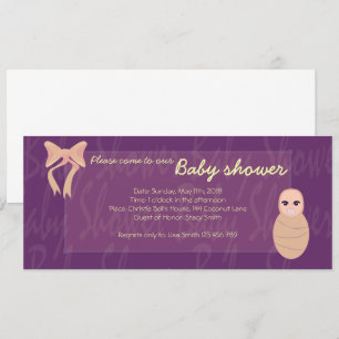 Bebé morado en un paquete de invitación
