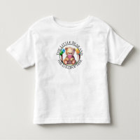 Niños de oso colorido y canto, niñita en camiseta