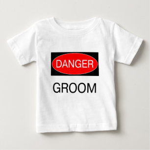 Bebé Peligro - Novio Camiseta Divertida de Boda Taza So