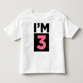 Bebé Soy la camiseta de tres cumpleaños rosados