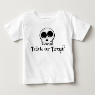 Bebé Una graciosa camiseta de Halloween con un cráneo