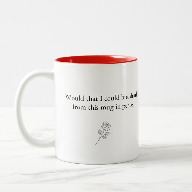 Beber en la taza de café de Peace (Izquierda)