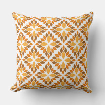 bella almohada de estampado floral marrón