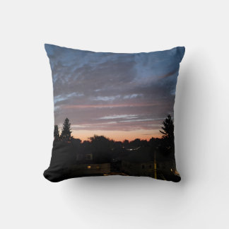 Belleza de almohada de serenidad brillante de Suse
