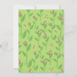 Berries rosas sobre hojas verdes