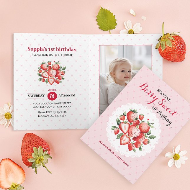 Berry Sweet 1er Cumpleaños Invitación plegada (Subido por el creador)