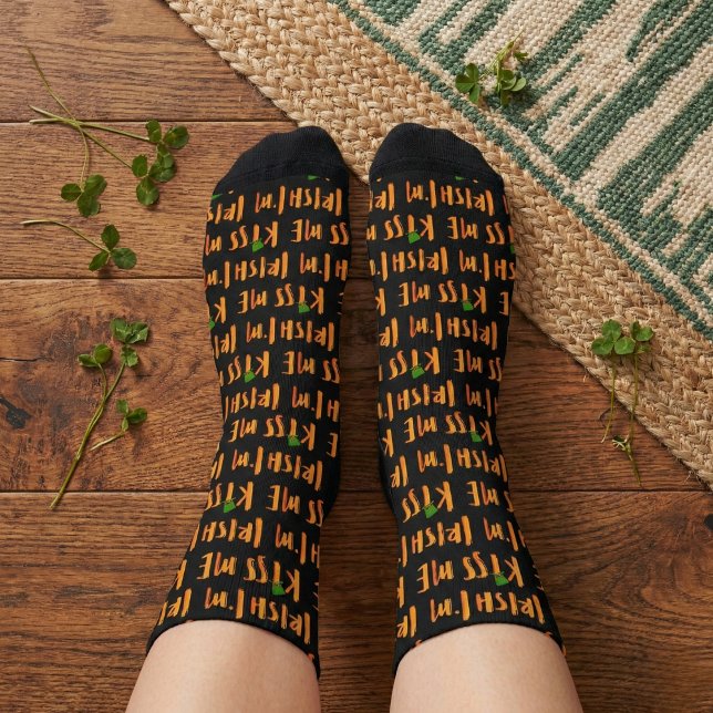 Bésame soy calcetines de la tripulación atlética i (The perfect socks for your St. Paddy's pub crawl.)