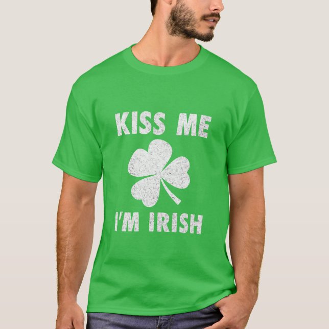 Bésame soy camiseta irlandesa - Tee de San Patrici (Anverso)