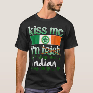 Bésame soy el regalo de la camiseta del orgullo i