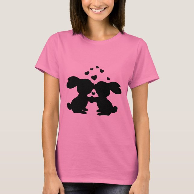 Besando conejitos con camisa de corazón (Anverso)