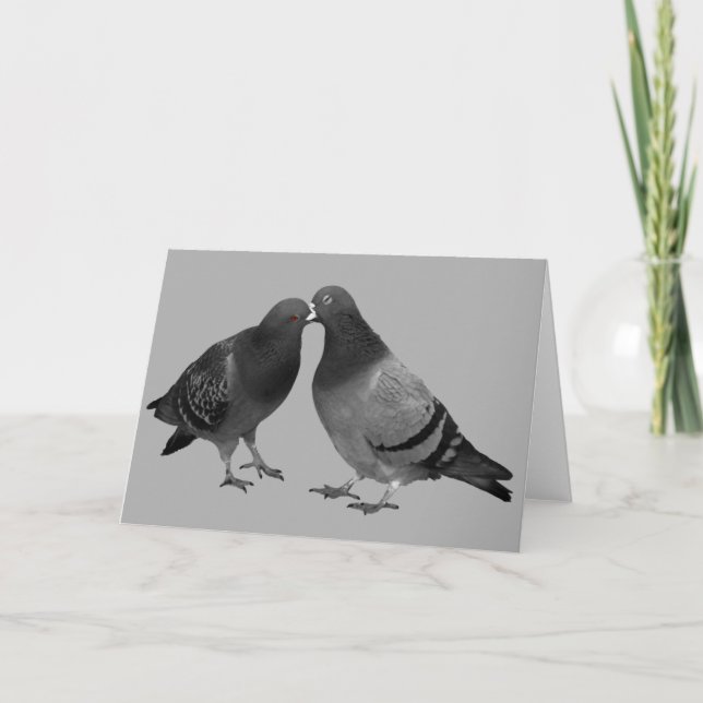 Besar la tarjeta de felicitación de las palomas (Anverso)