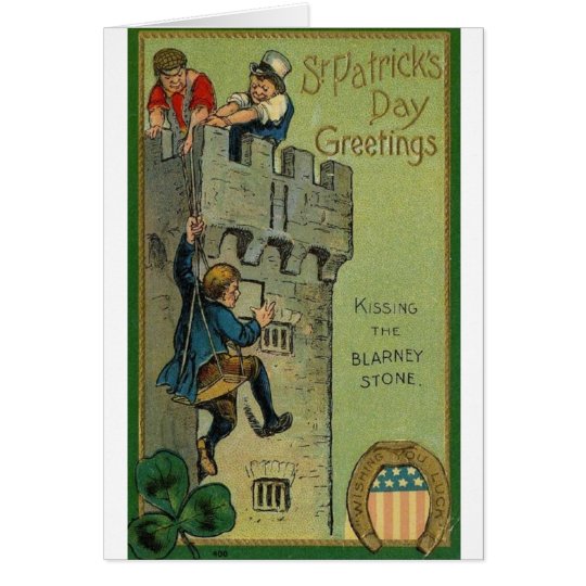Besar la tarjeta del día de lisonja del St Patrick