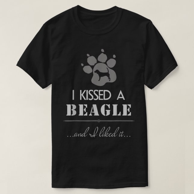 Besé a un Beagle y me gustó Camiseta divertida par (Diseño del anverso)