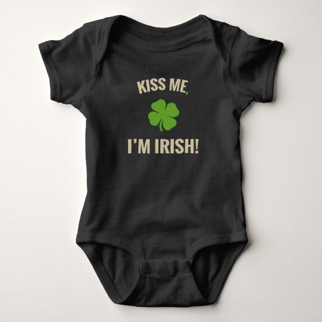 Béseme, yo son camisa irlandesa del bebé (Anverso)