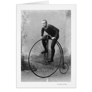 Bicicleta con rueda delantera grande