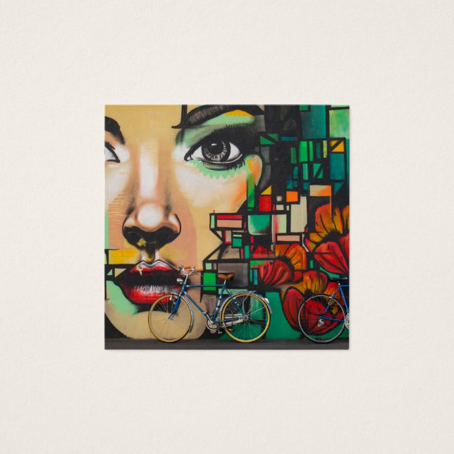 Bicicletas en la pared del graffiti (Anverso)