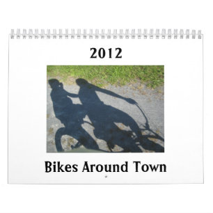 Bicis alrededor del calendario 2012 de la ciudad