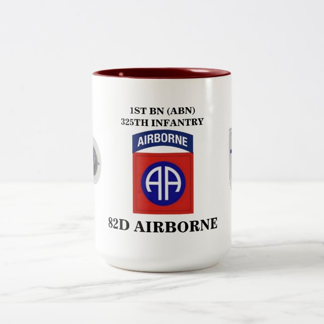 Bicolor 1r BN (ABN) 325 TAZA de la INFANTERÍA 82D ABN (Centro)
