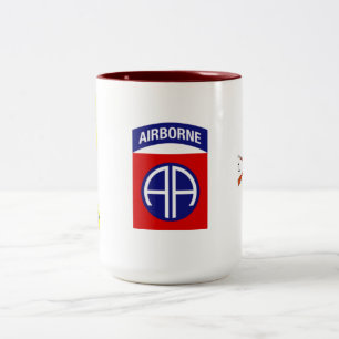 Bicolor 1r Taza aerotransportada de la infantería 82.a de