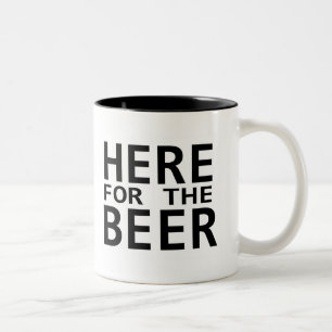 Bicolor Acá por el humor de la cerveza tomando taza de caf
