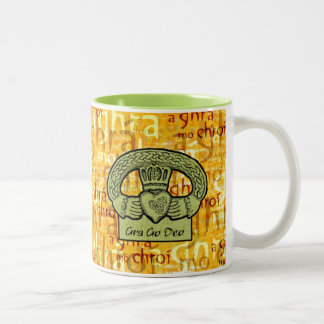 Bicolor Amor de la taza de Claddagh del irlandés para