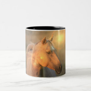 Bicolor Caballo del Palomino en taza de café ligera
