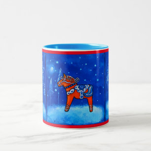 Bicolor Caballos de Dala en taza del invierno