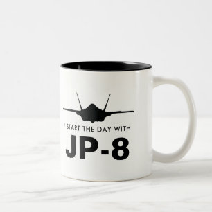 Bicolor Comienza el día con taza JP-8 F-35 Lightning