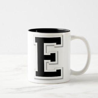 Bicolor Expliqúelo taza del café sólo de la letra inicial